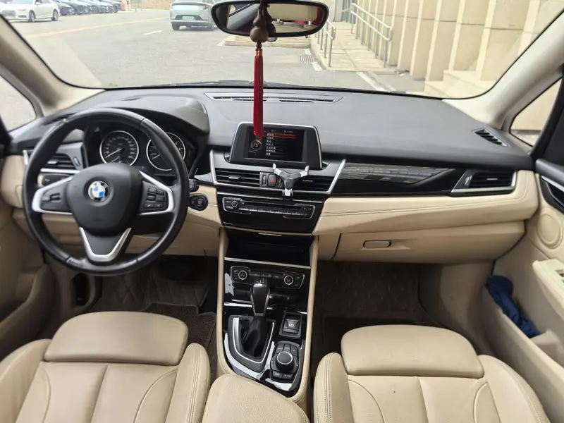 BMW 2 Xi Lv Xing Che — фото 7