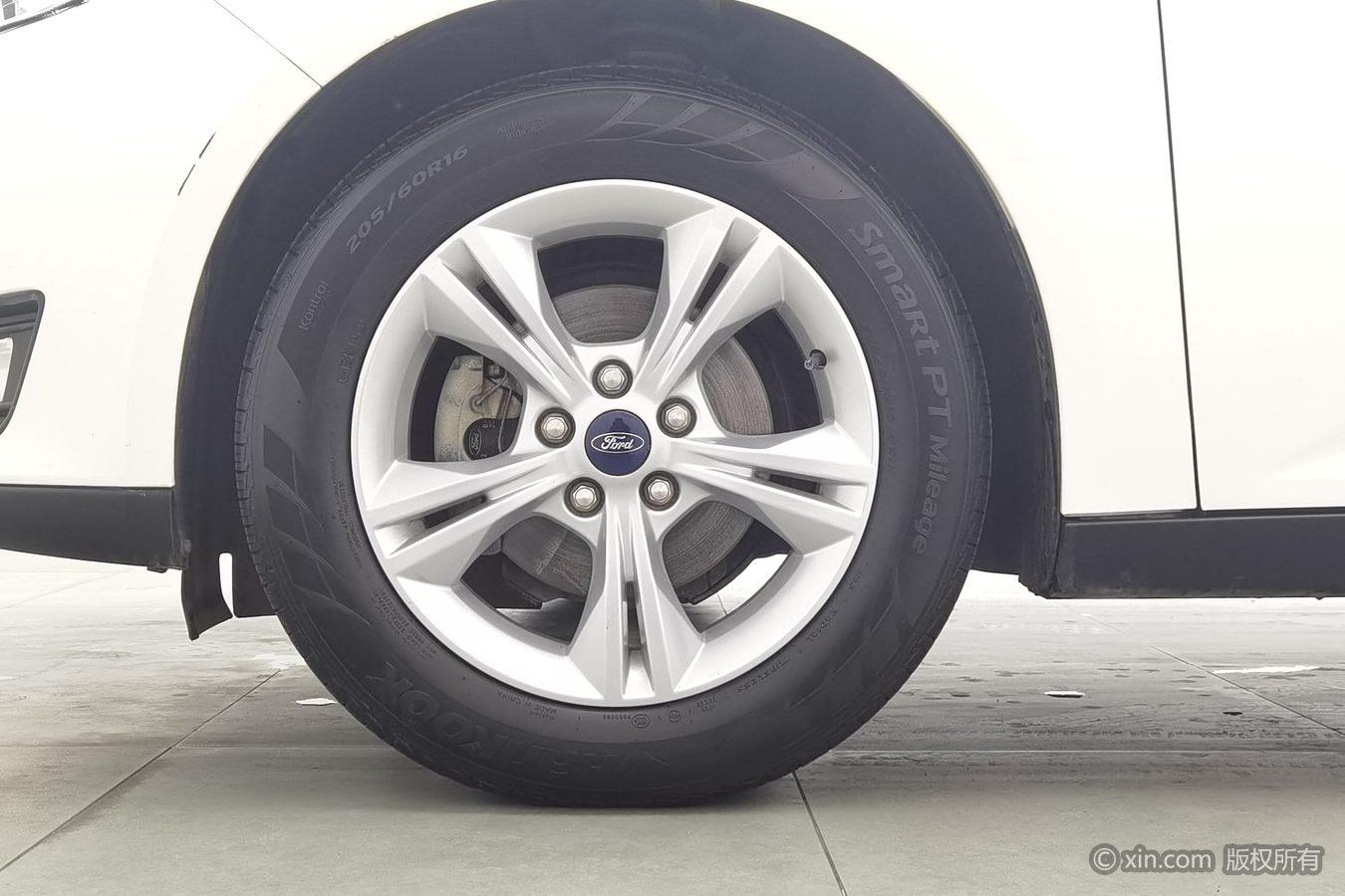 Ford Focus 2017 1.6L MT Comfort