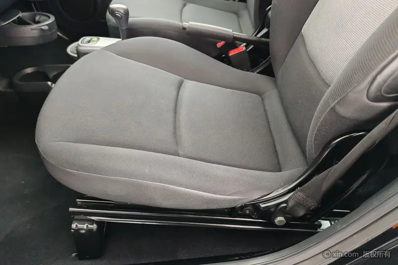 Smart fortwo 1.0 MHD Special Edition — фото 13