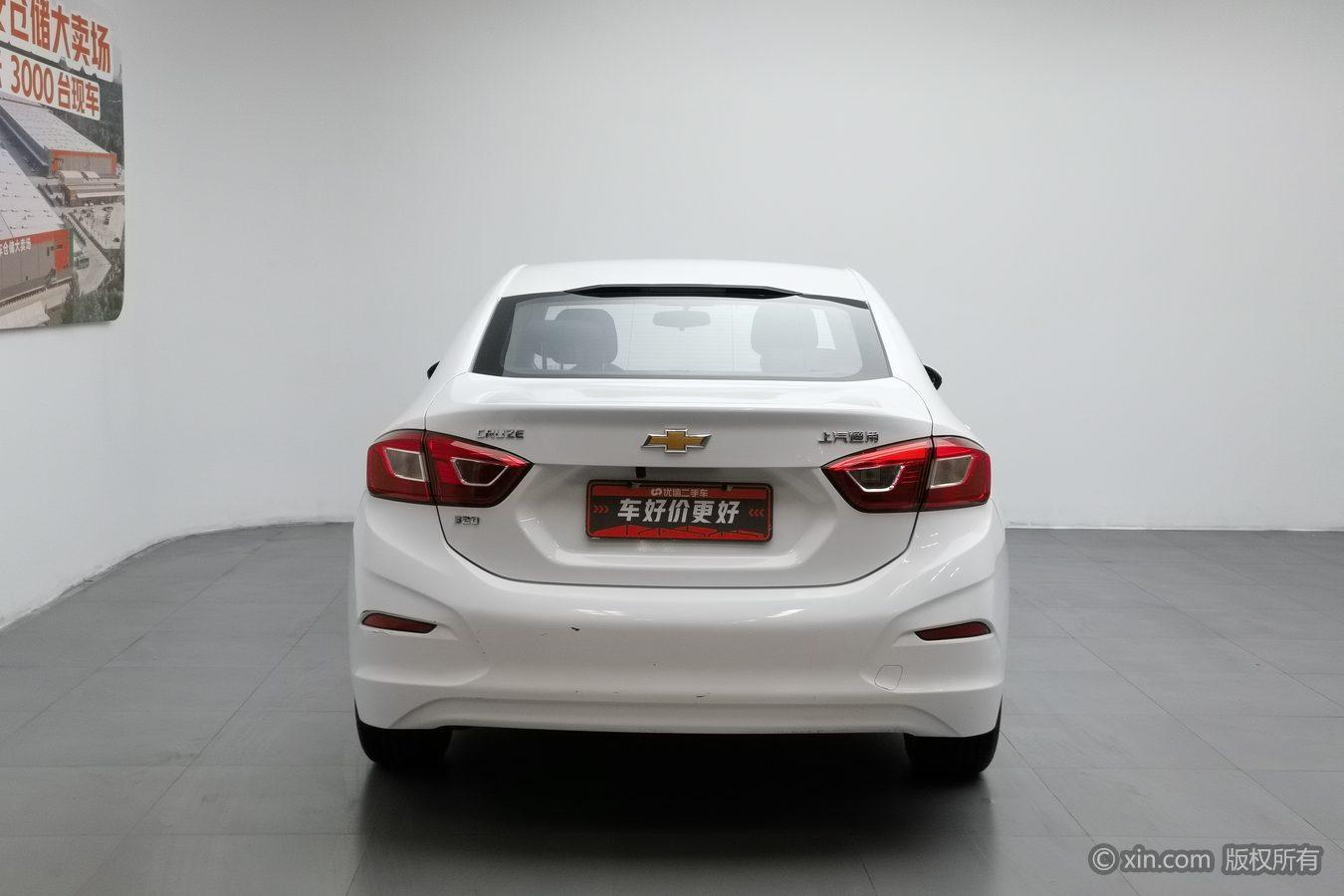 Chevrolet Cruze 2018 320 AT