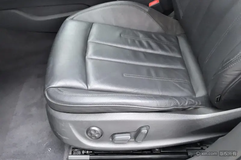 Audi A4L Plus 40 TFSI стиль — фото 13