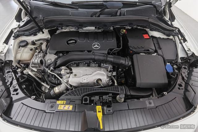 Mercedes-Benz GLA 2022 GLA 220 4 MATIC — фото 5