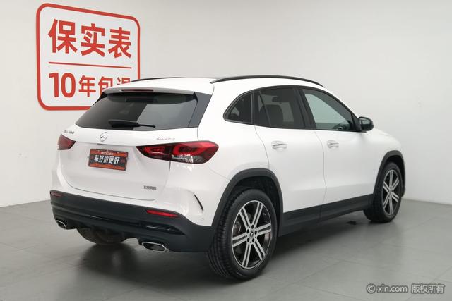 Mercedes-Benz GLA 2022 GLA 220 4 MATIC — фото 4