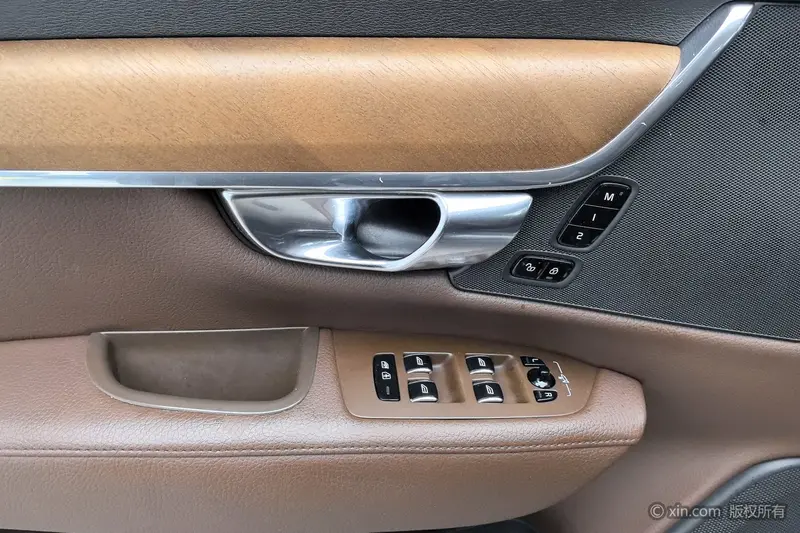 Volvo S 90 B 5 Luxury — фото 17