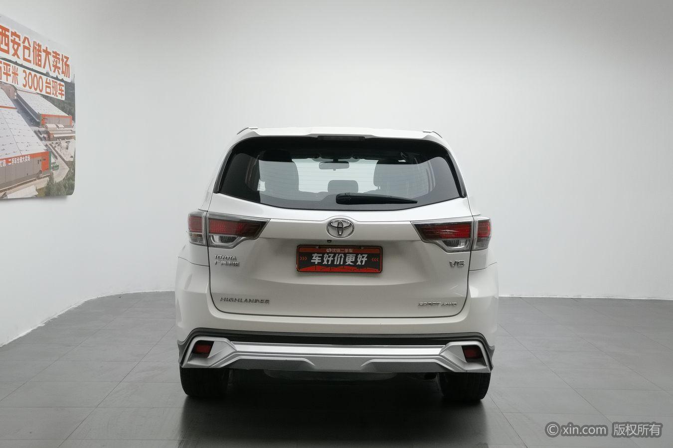 Toyota Highlander 2015 3.5L Luxury 7 мест
