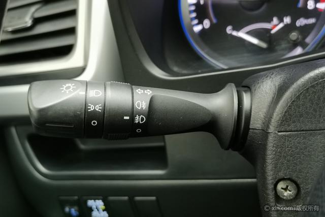 Toyota Highlander 2015 3.5 L 4 WD 7 — фото 15