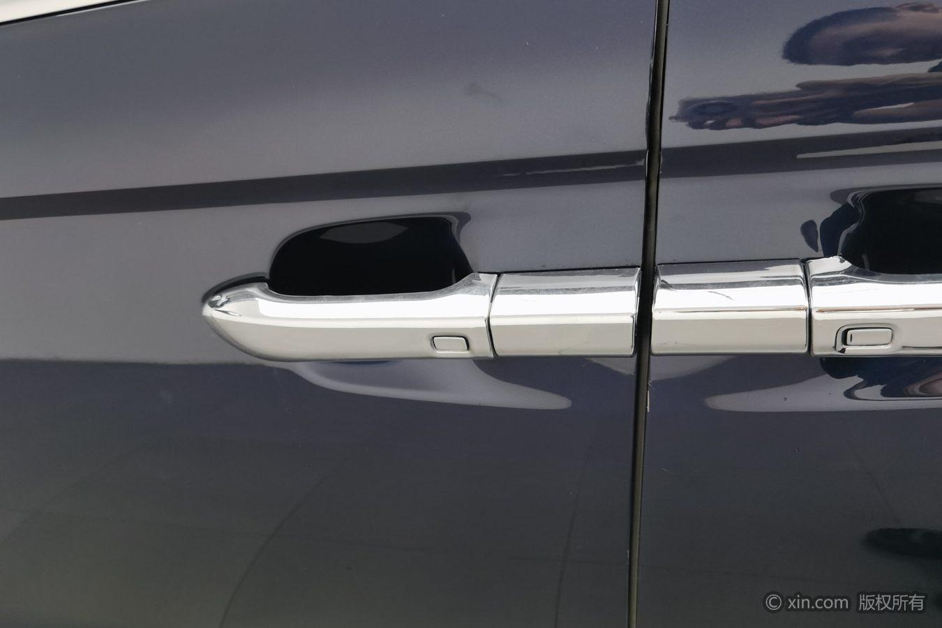 Roewe iMAX8 — фотографии объявления, Фото 9