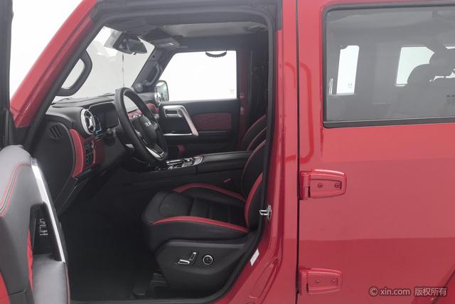 BAIC BJ40 2020 2.0 T AT 4 WD — фото 17