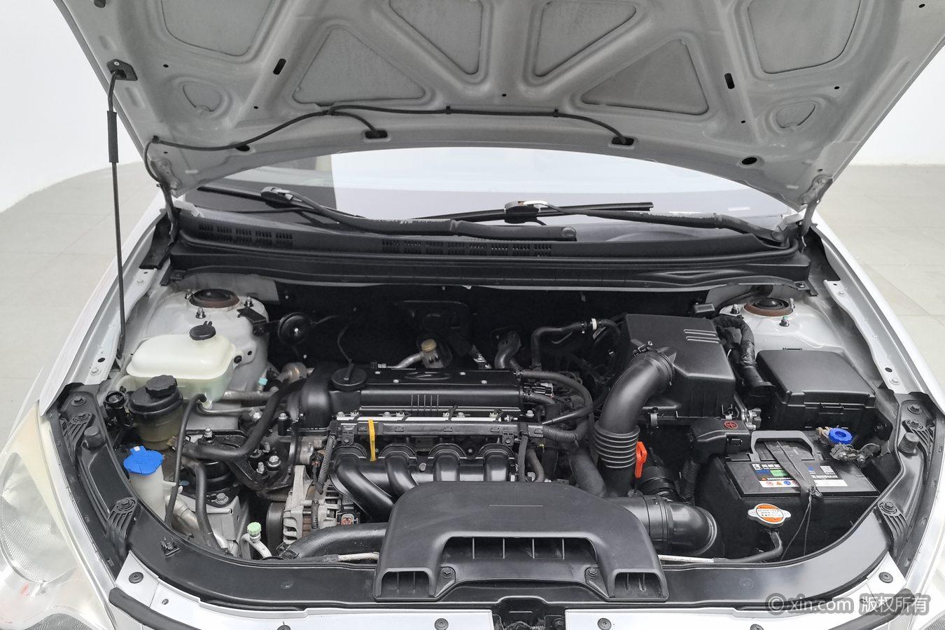 Hyundai Elantra 2011 1.6L AT Luxury
