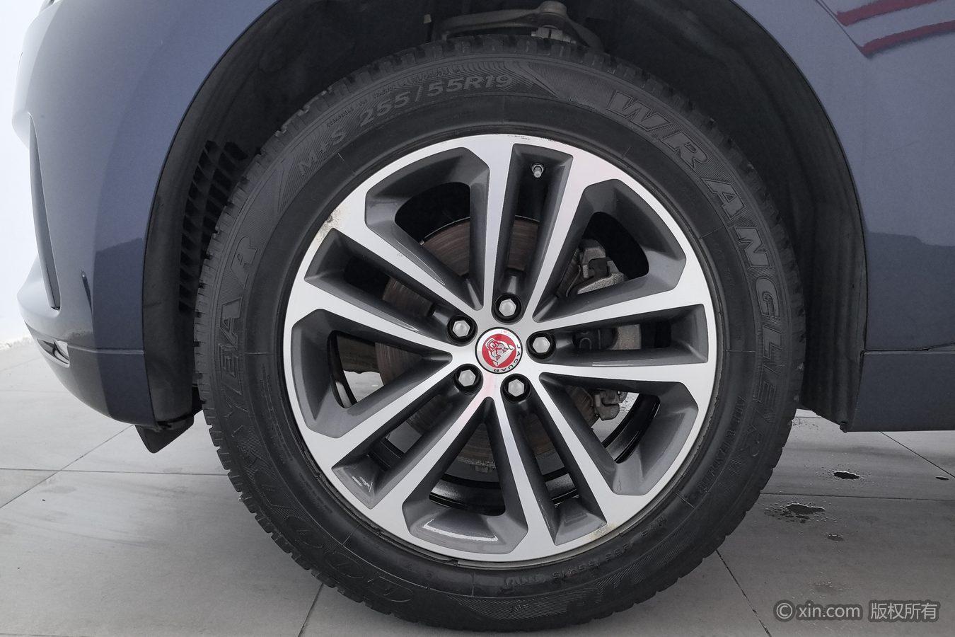 Jaguar F-Pace 2018 2.0T R-Sport Sport