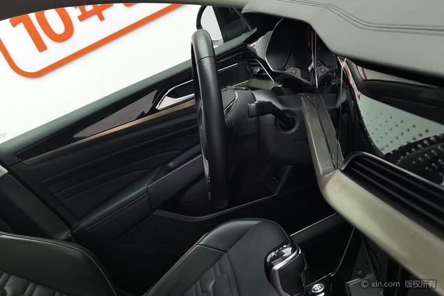 Volkswagen Passat PHEV 2021 Черный из Китая, фото 3