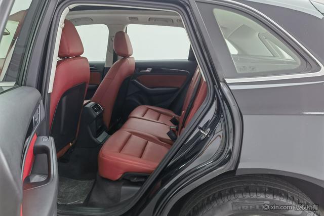 Audi Q5 2015 40 TFSI — фото 19
