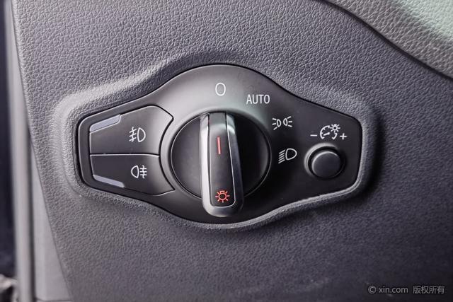 Audi Q5 2015 40 TFSI — фото 16