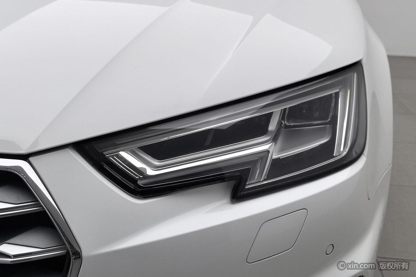 Audi A4L 2019 40 TFSI Fashion V
