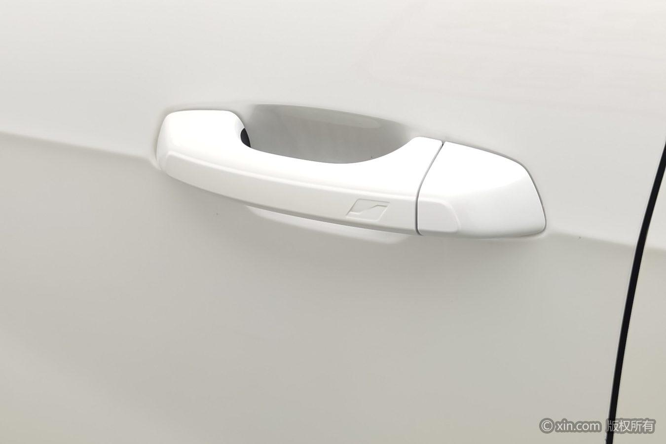 Lynk & Co 06 2023 Remix 1.5T Halo