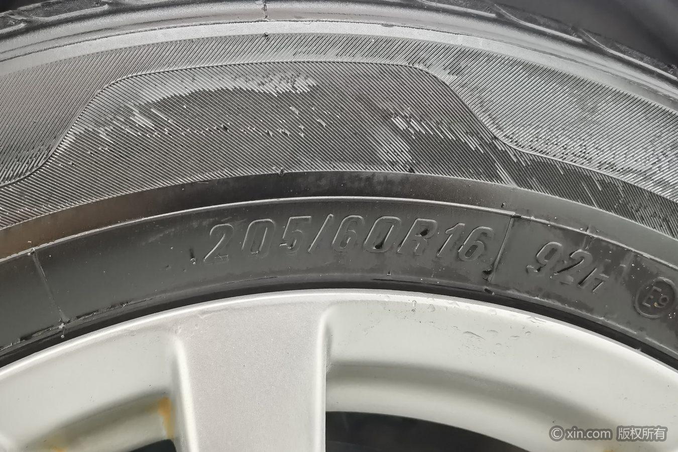Mazda Ruiyi 2012 2.0L AT Elite