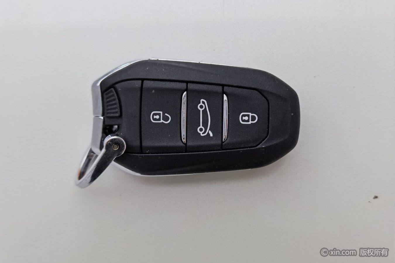 Peugeot 408 2014 1.6T AT Luxury