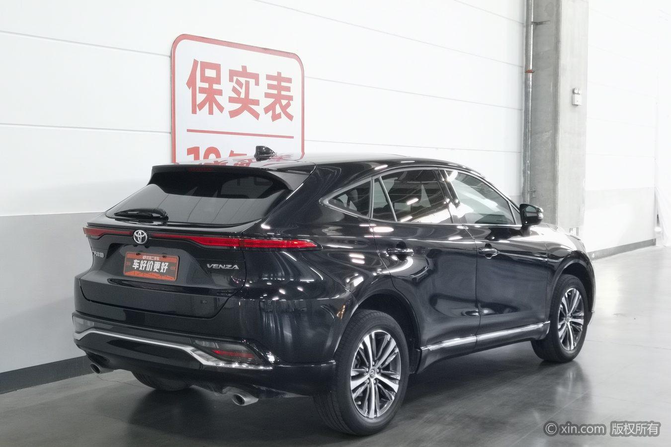 Toyota Venza 2022 2.0L CVT Luxury