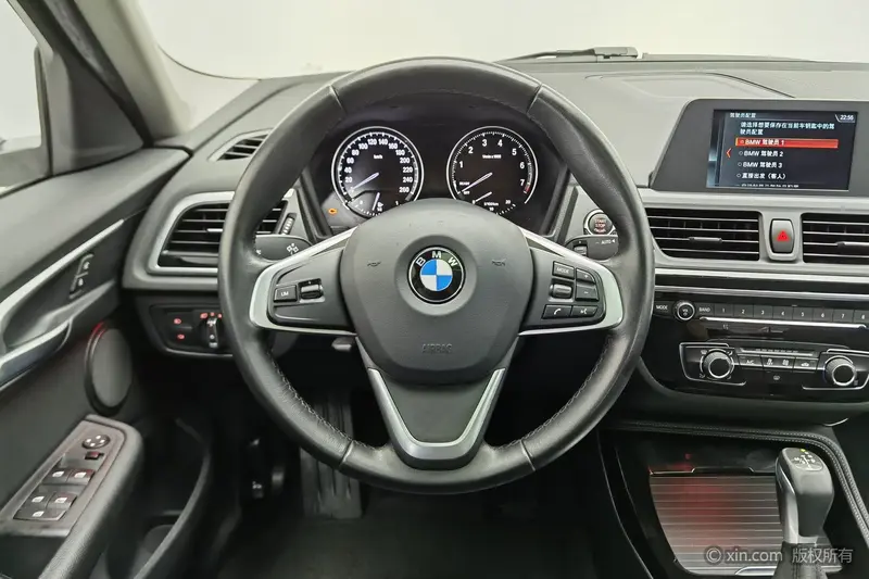 BMW 1 118i — фото 9