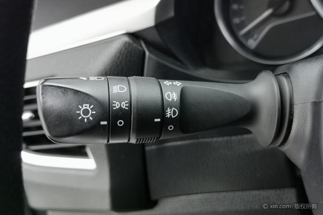 Toyota Corolla 2017 1.6 L MTGL V — фото 15
