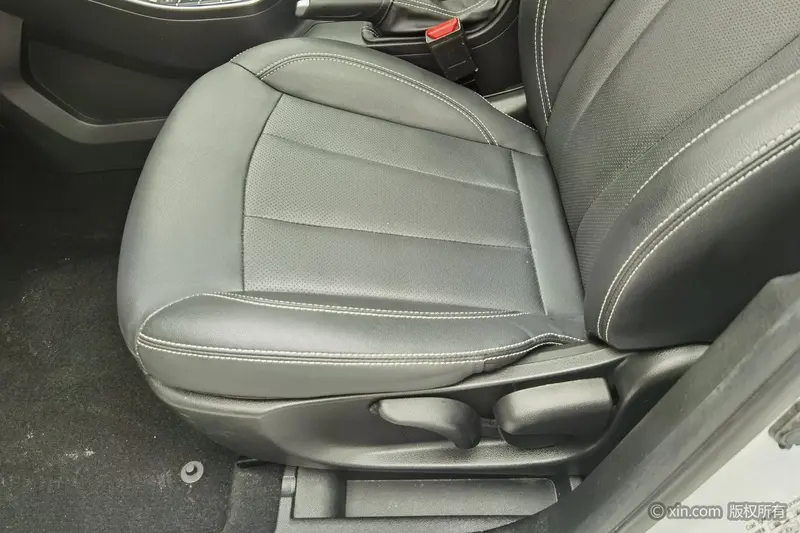 Geely Vision X 3 1.5 L CVT Premium — фото 14