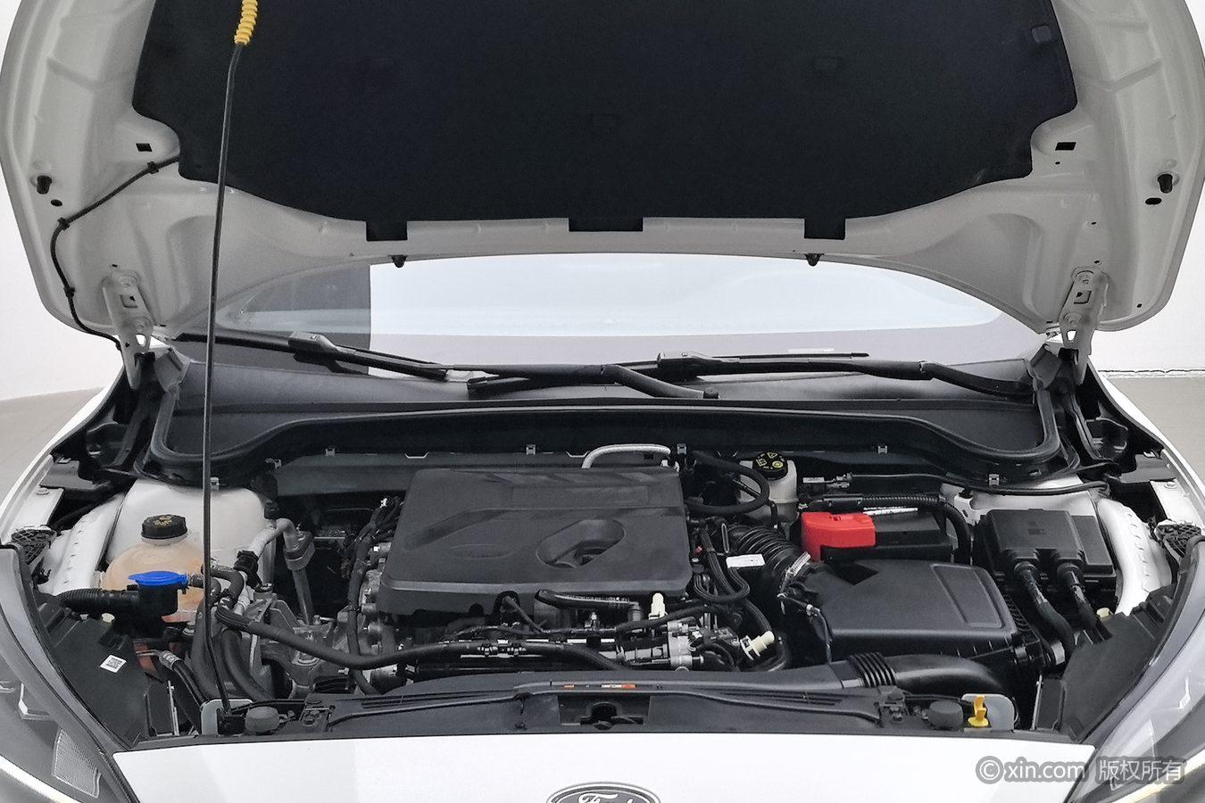 Ford Focus 2020 EcoBoost 180 AT ST Line