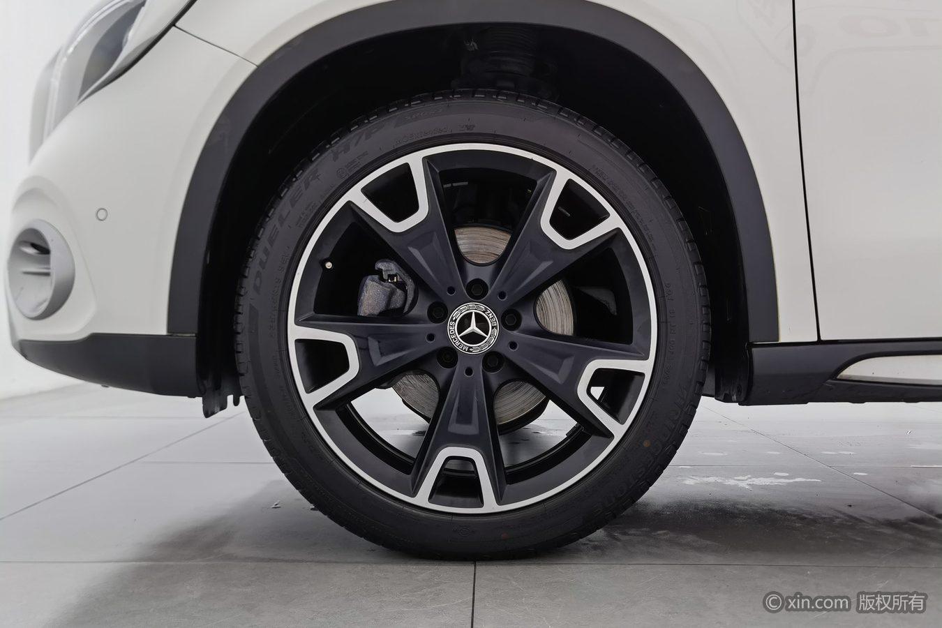 Mercedes-Benz GLA 2017 GLA 220 4MATIC Fashion