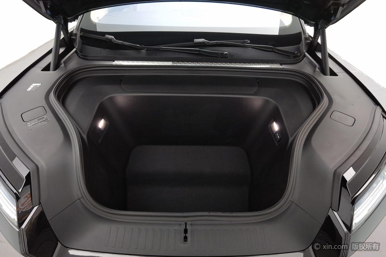 NIO ES8 2026 мест Executive