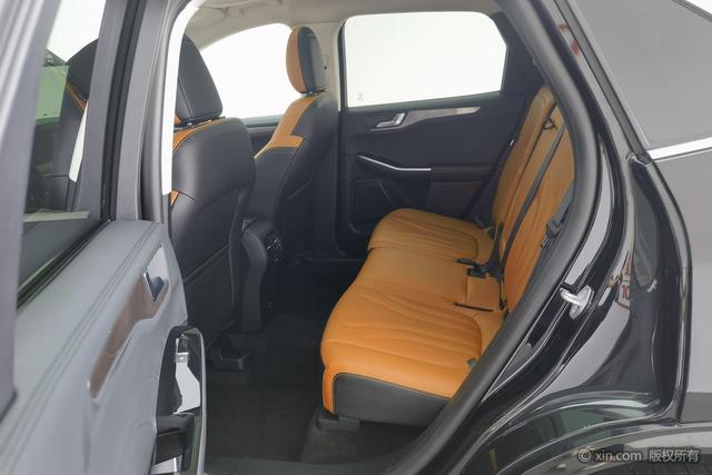 Ford Escape 2019 Eco Boost 245 4 WD — фото 19