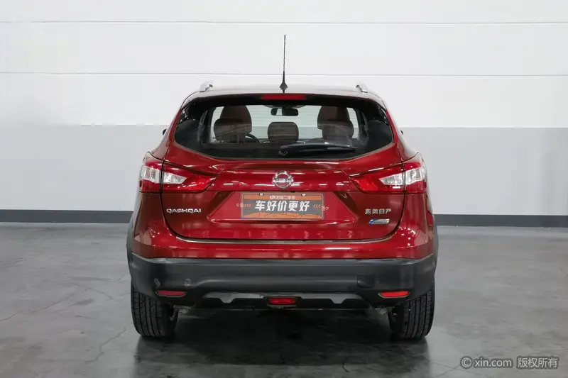 Nissan Qashqai 2.0 L CVT Luxury V — фото 3