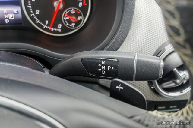 Mercedes-Benz B-Class 2015 B 200 — фото 15