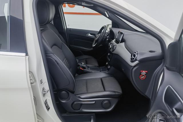 Mercedes-Benz B-Class 2015 B 200 — фото 19
