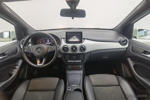 Mercedes-Benz B-Class 2015 B 200 — фото 13
