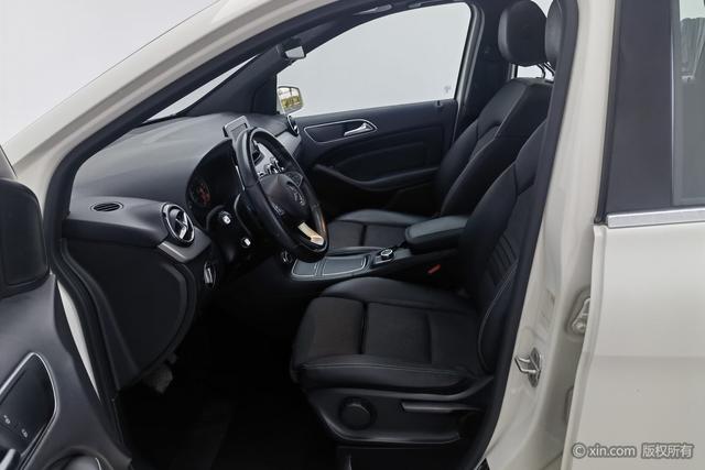 Mercedes-Benz B-Class 2015 B 200 — фото 17