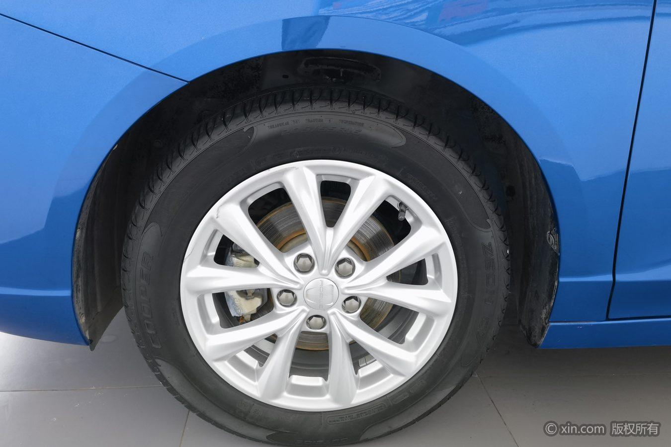 Roewe i5 2020 1.5L AT 4G