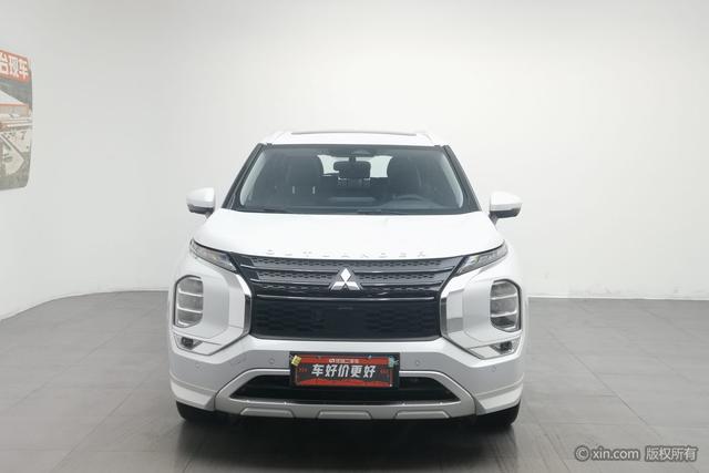 Mitsubishi Outlander 2023 1.5 T CVT 4 WD 7 — фото 2