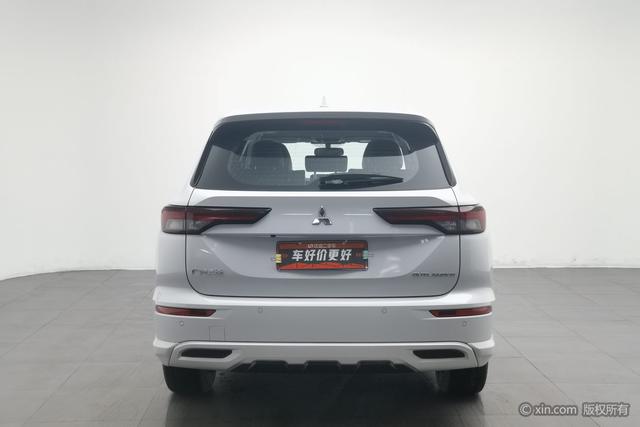 Mitsubishi Outlander 2023 1.5 T CVT 4 WD 7 — фото 3