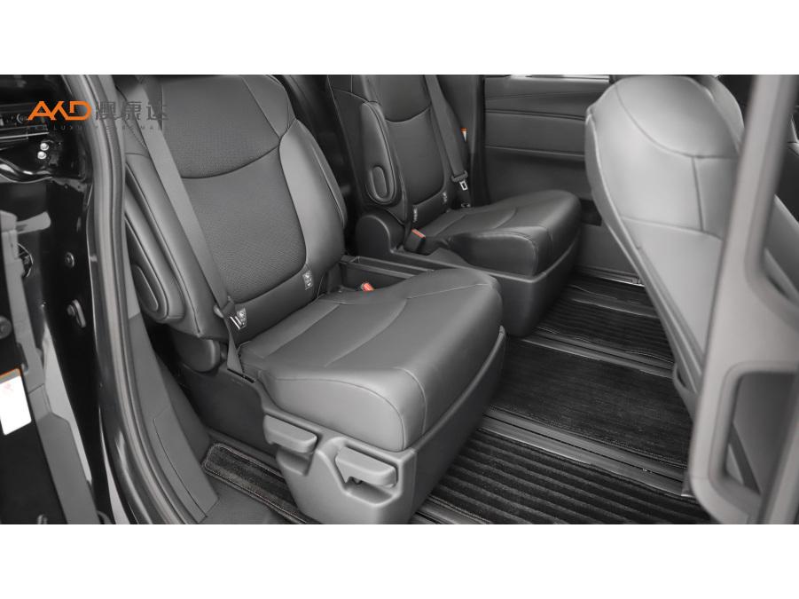 Toyota Granvia 2024 2.5L Luxury