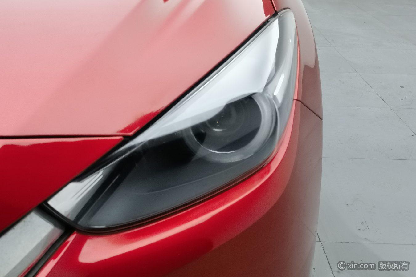Mazda Mazda3 3 2017 2.0L AT Luxury V