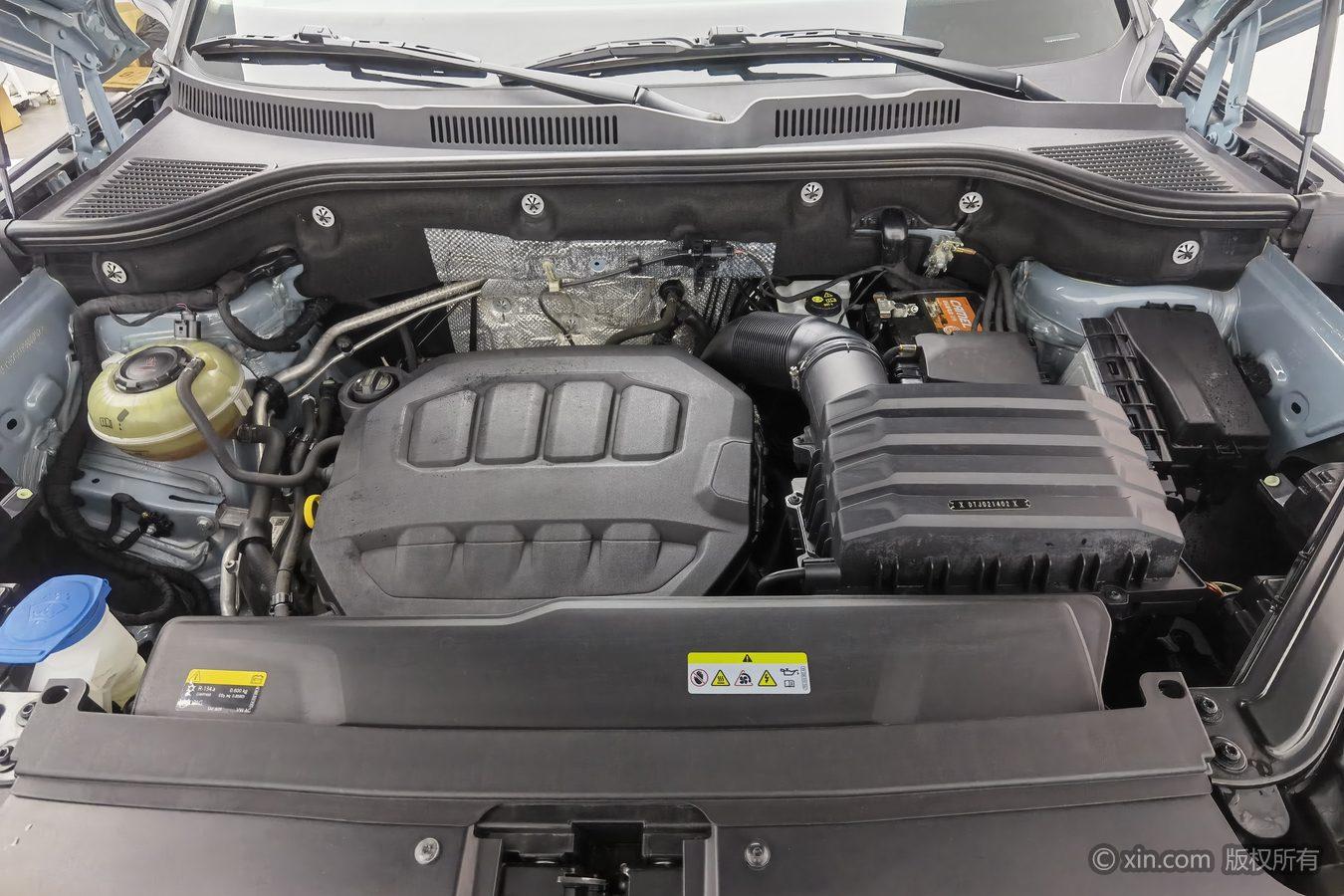 Volkswagen Tavendor 2023 380TSI R-Line