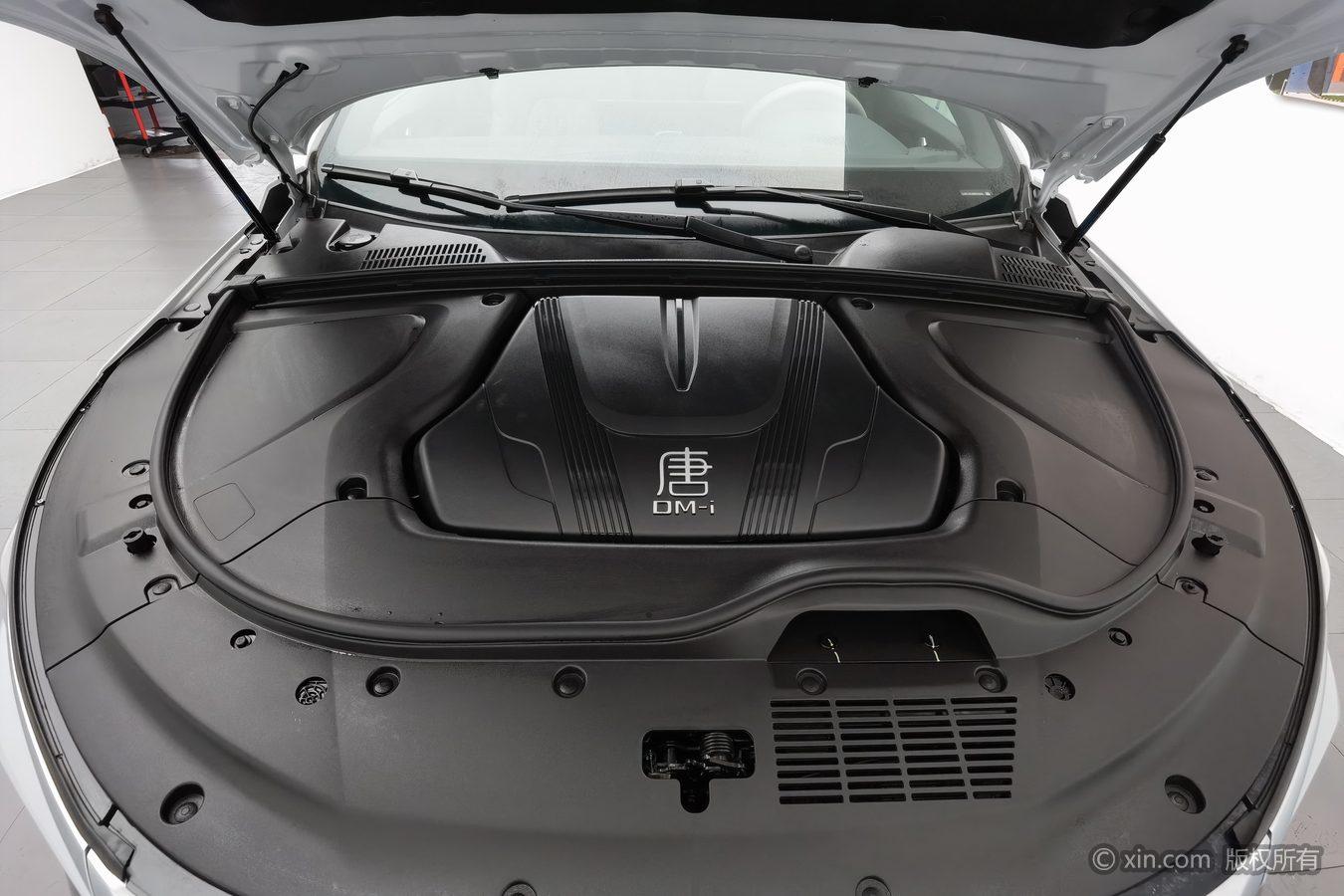 BYD Tang DM 2025 DM-i 115KM