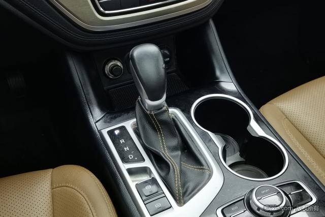 Changan CS95 2017 2.0 T 2 WD — фото 15