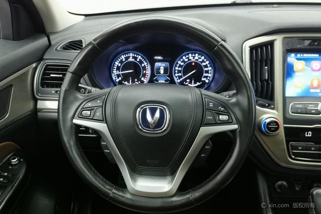 Changan CS95 2017 2.0 T 2 WD — фото 14