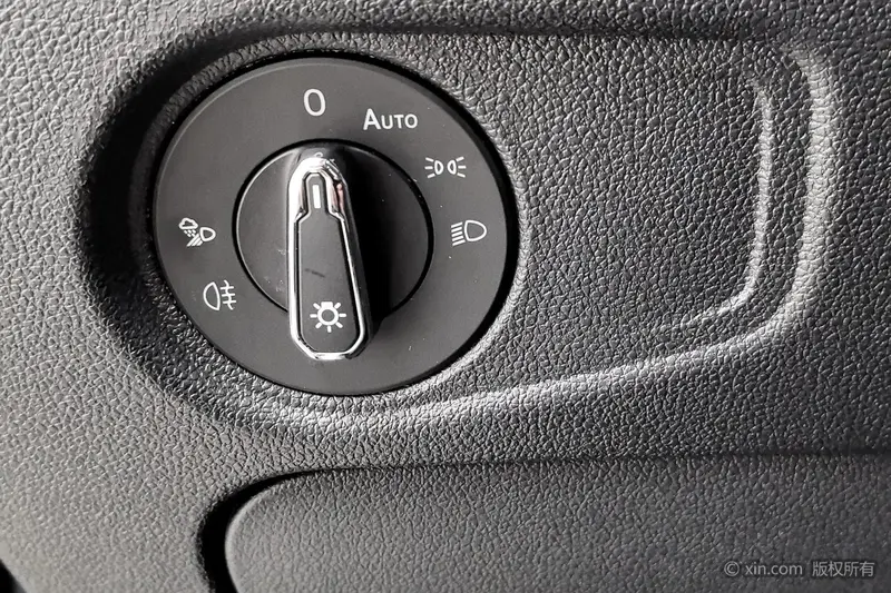 Volkswagen Passat — фото 11