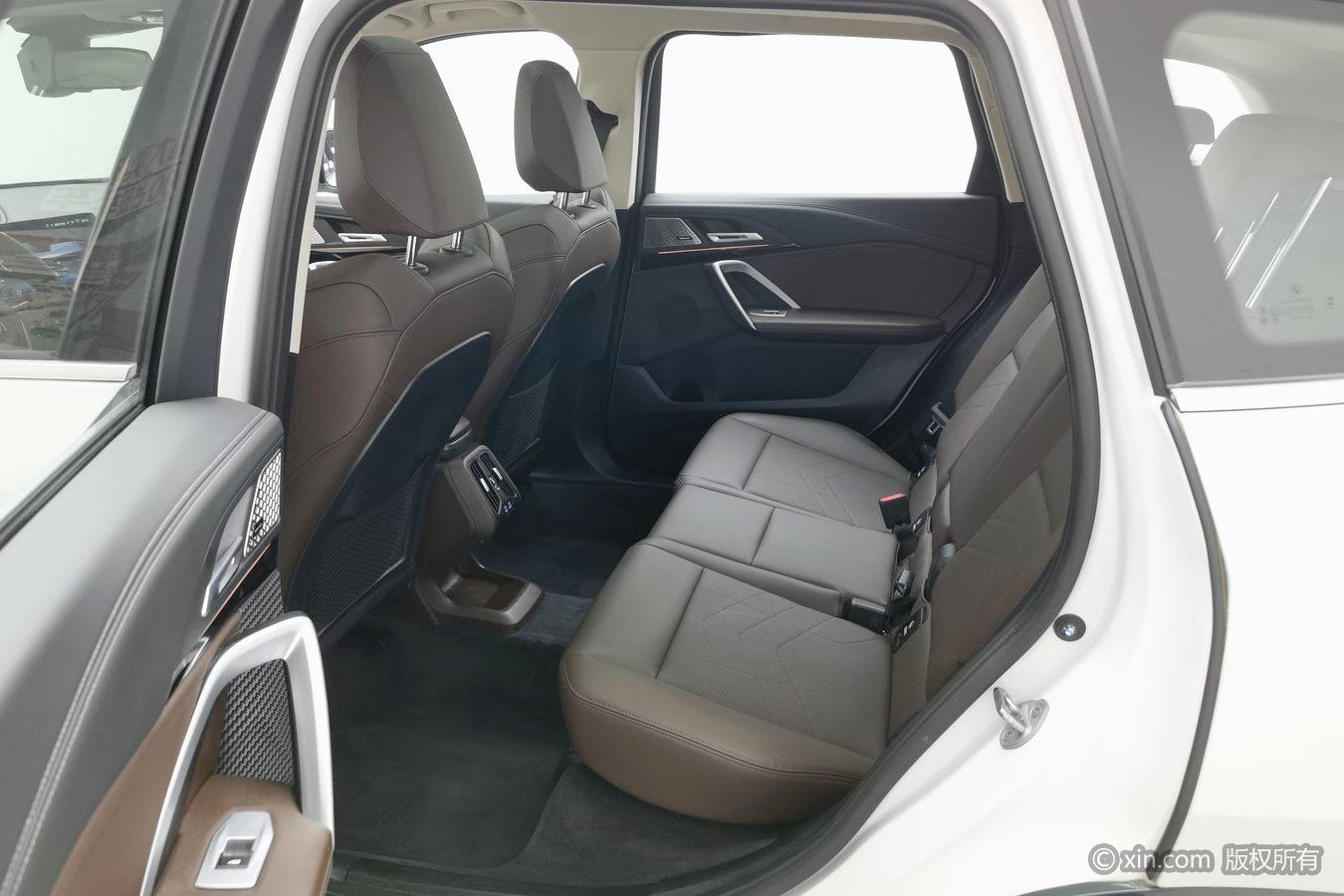 BMW X1 id 4510849 из Китая 9