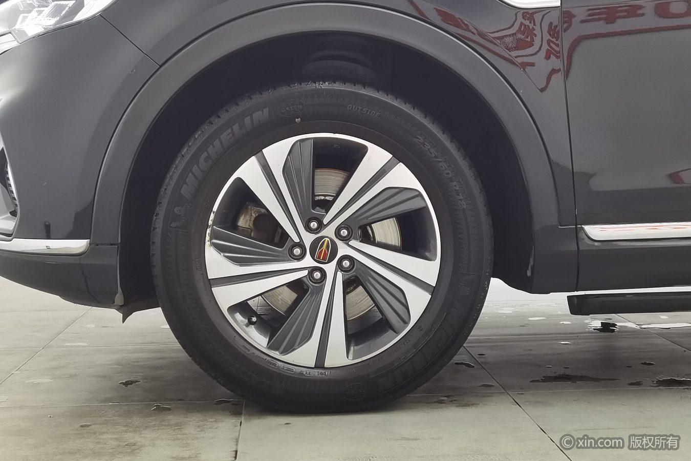 Hongqi HS5 2019 2.0T