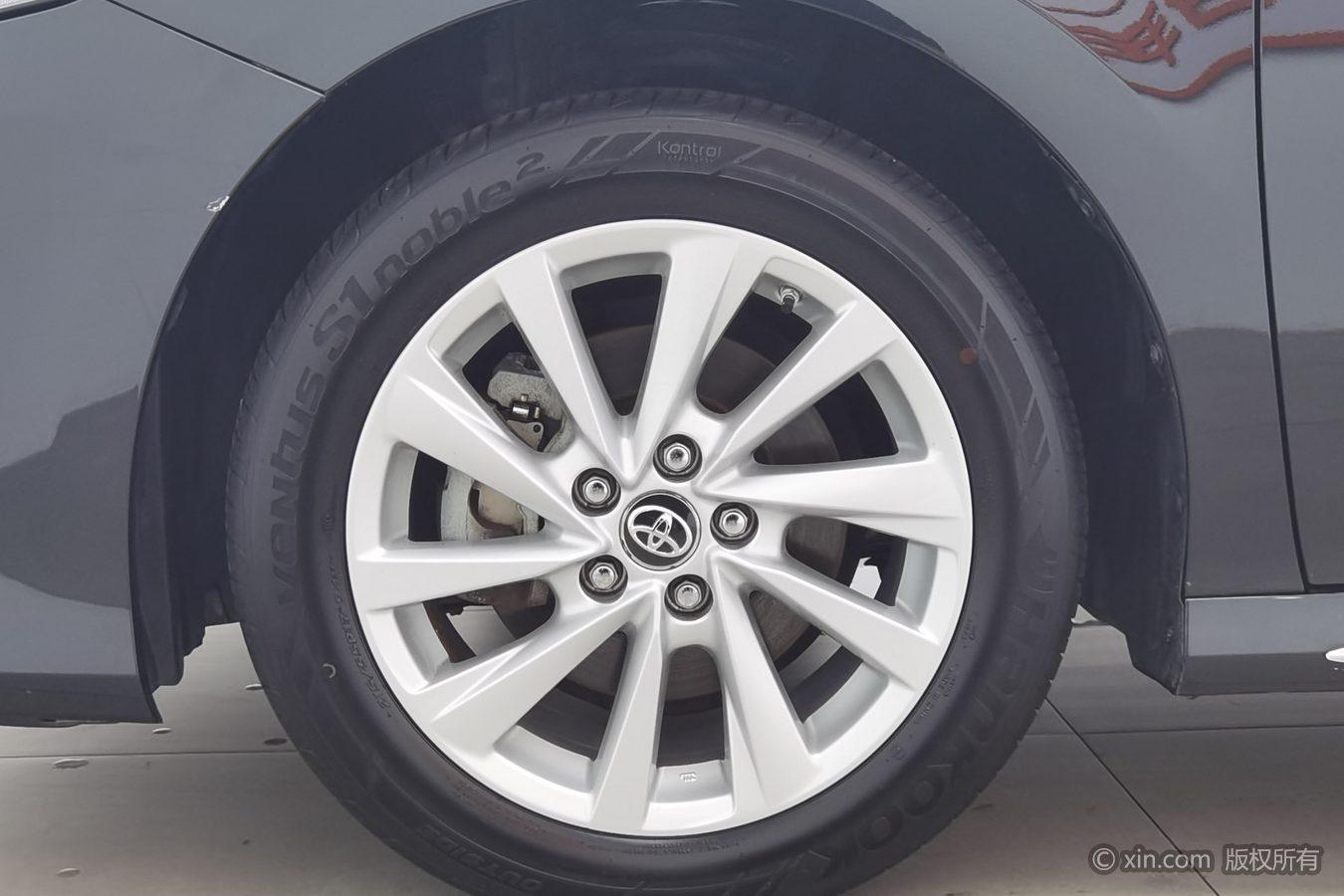 Toyota Camry 2023 2.0G Luxury