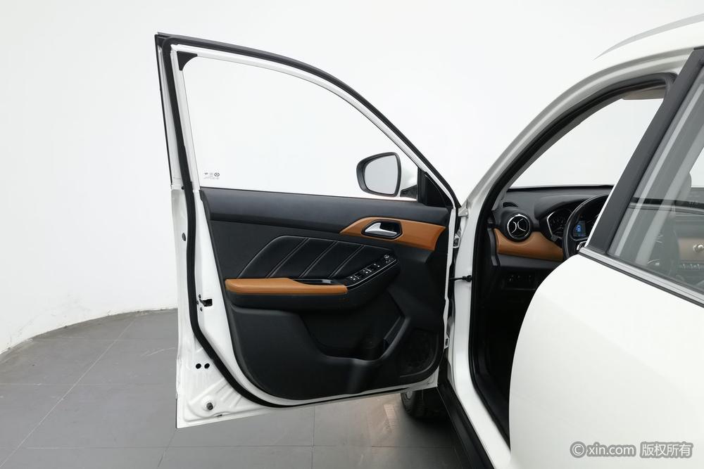 BAIC Senova X35, фото 21