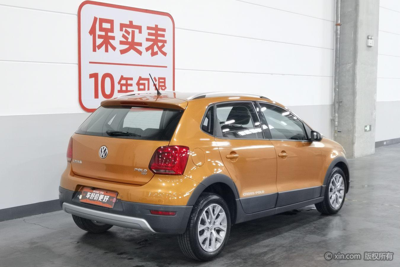 Volkswagen Polo 2016 1.6L Cross Polo AT