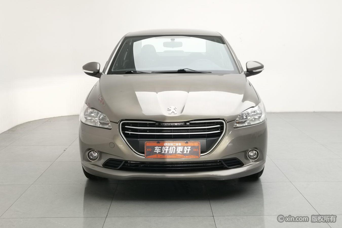 Peugeot 301 2014 1.6L MT Comfort